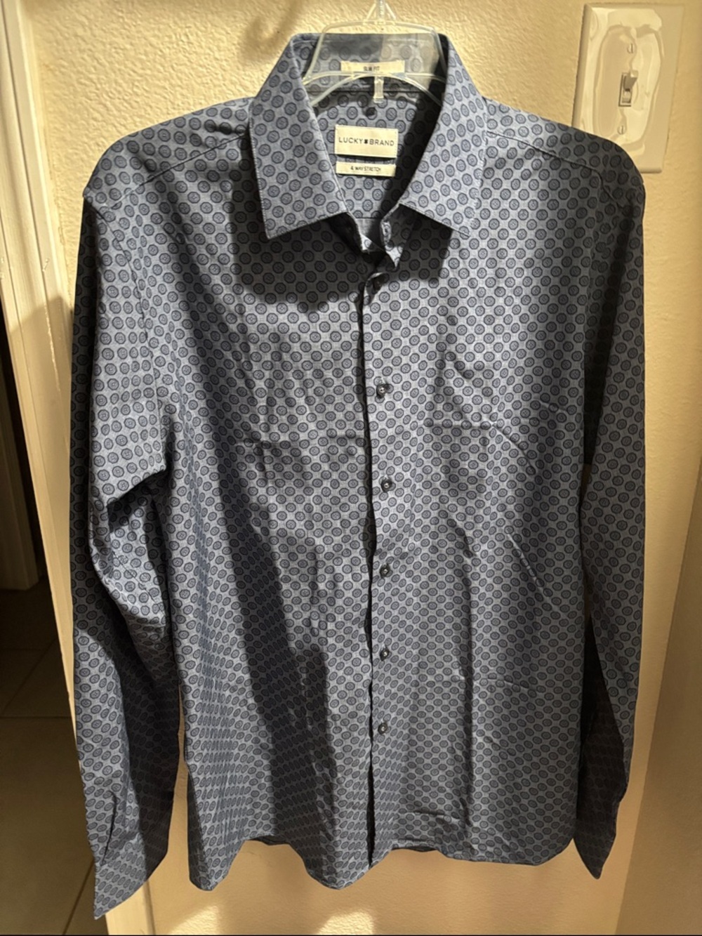 Lucky Brand Men’s Navy Geometric Print Button-Down Shirt M